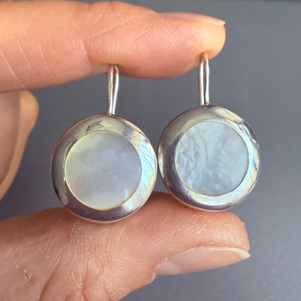 Classic White Mother of Pearl MOP Sterling Silver Round Drop Elegant Ear…